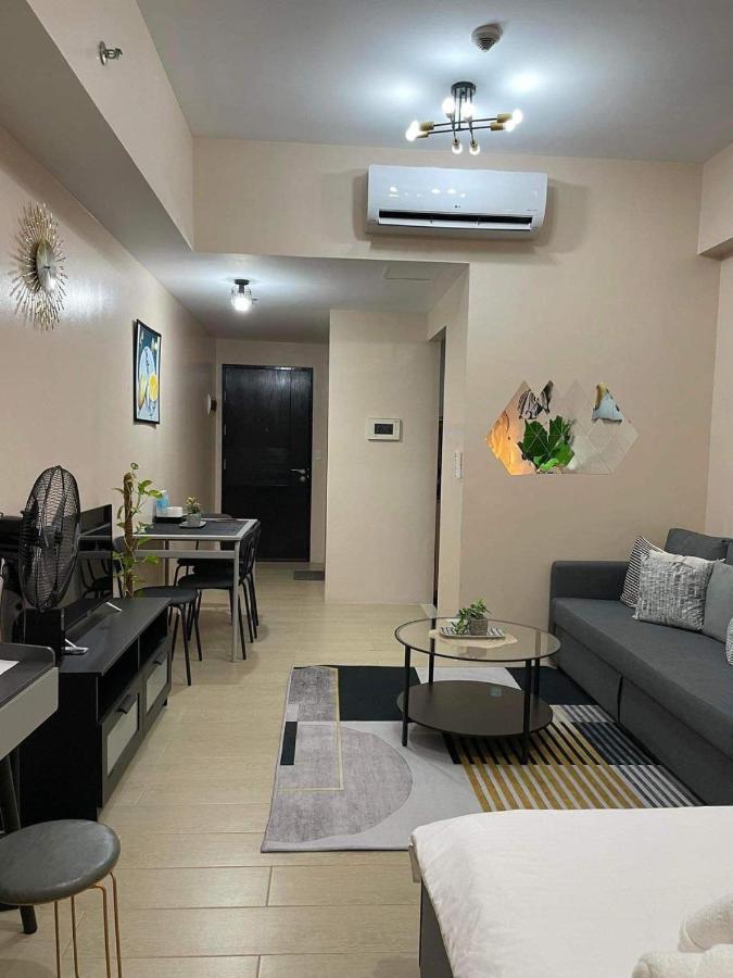 Studio Condo Building 81 Newport Boulevard Manila Dış mekan fotoğraf