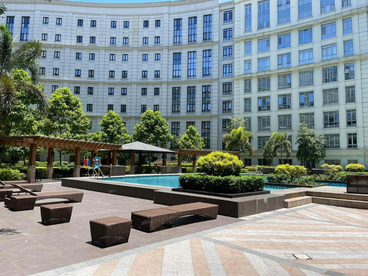 Studio Condo Building 81 Newport Boulevard Manila Dış mekan fotoğraf